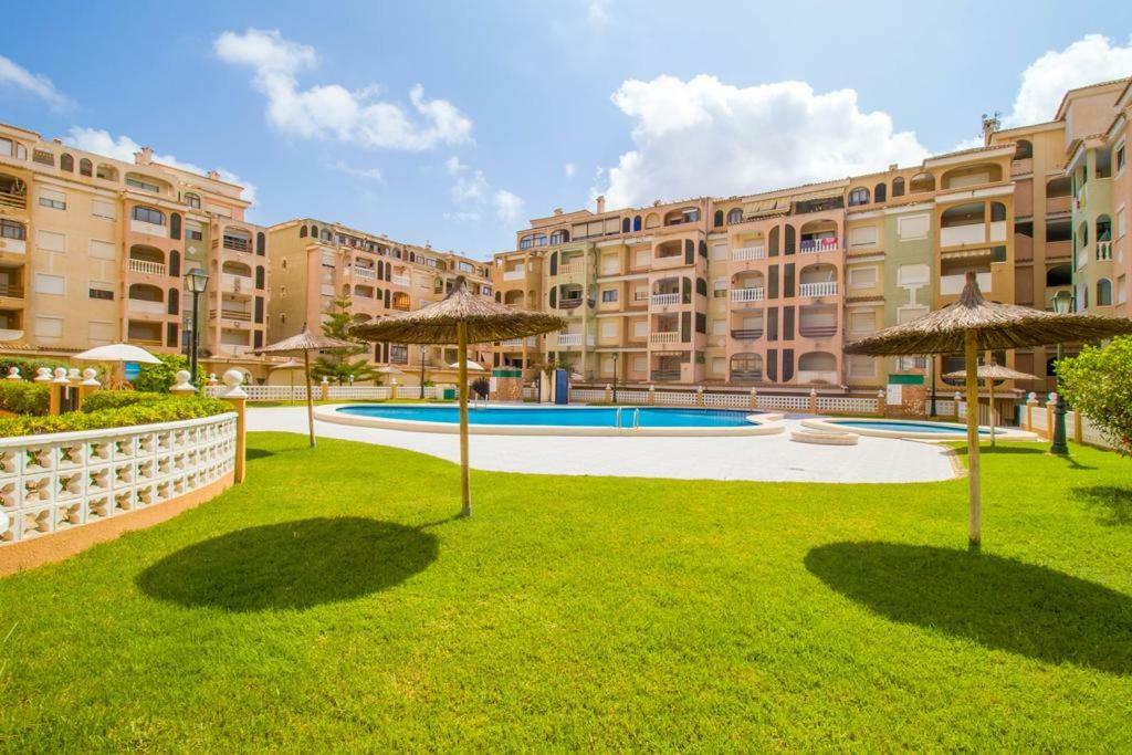 Apartment To Rent In Costa Blanca Torrevieja Exterior photo