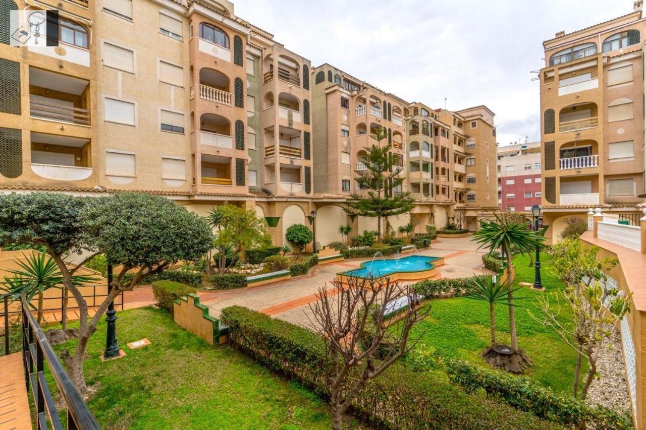 Apartment To Rent In Costa Blanca Torrevieja Exterior photo