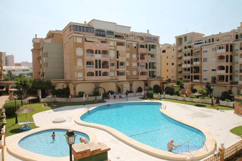 Apartment To Rent In Costa Blanca Torrevieja Exterior photo