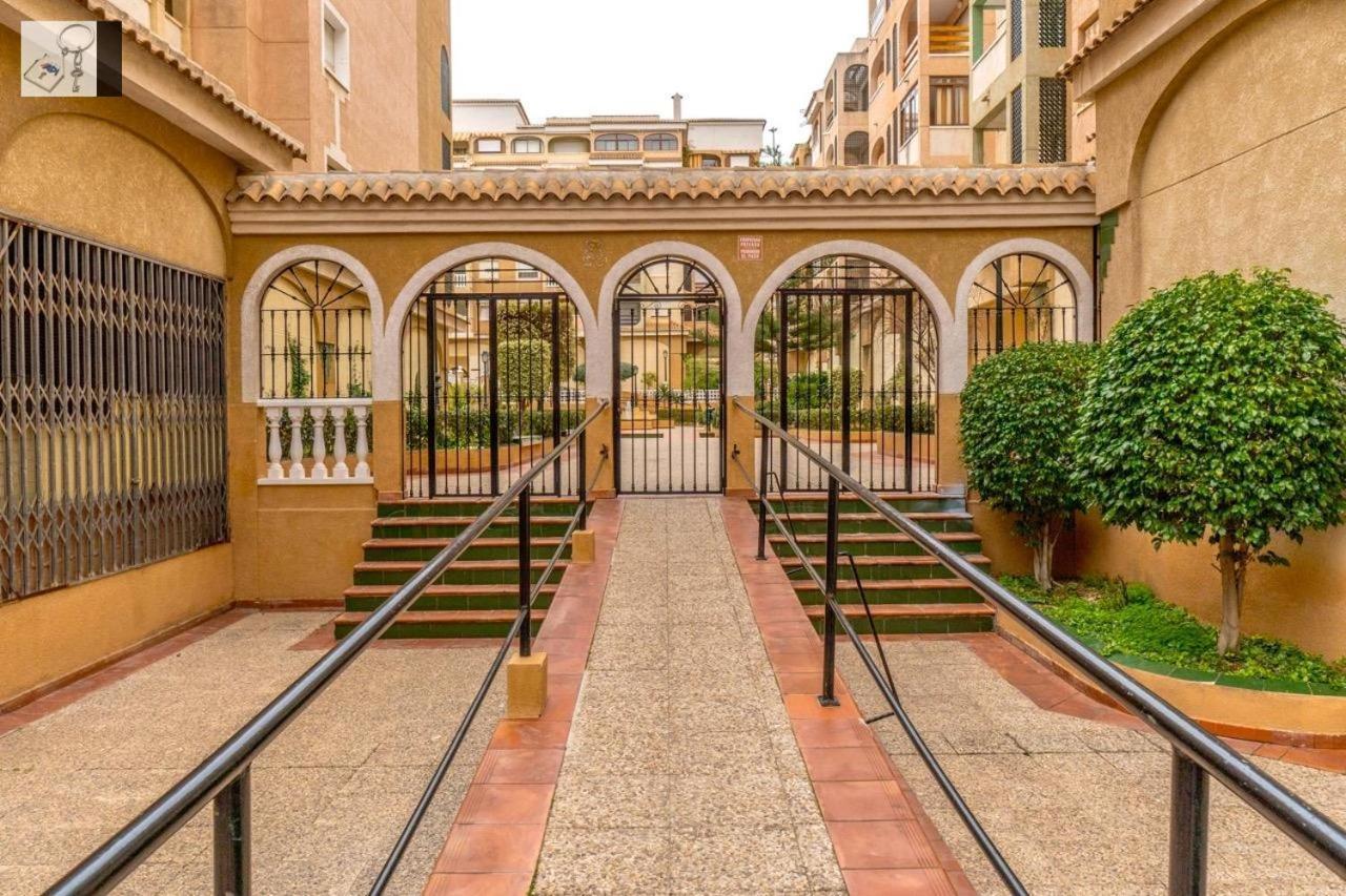Apartment To Rent In Costa Blanca Torrevieja Exterior photo